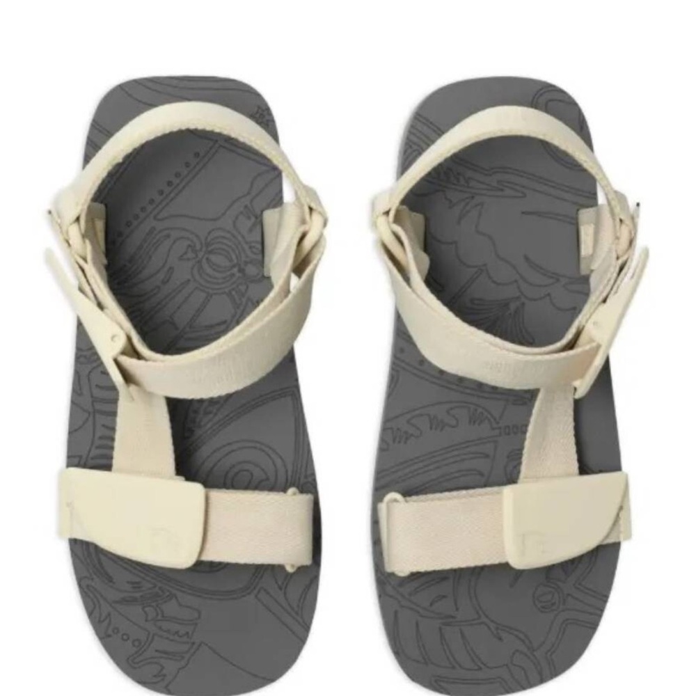 Burberry Equestrian Knight Cream Trek Sandals